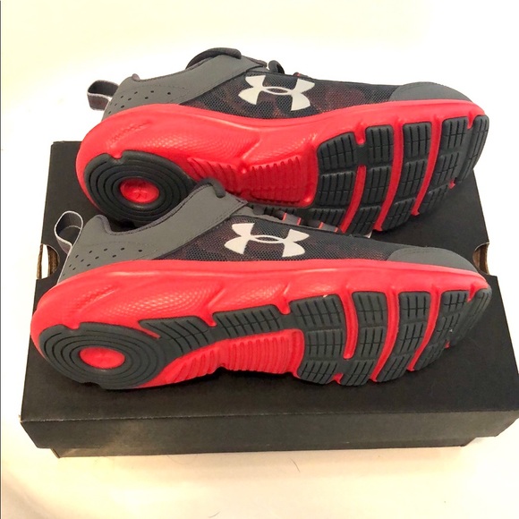 NWB/NWT!! Under Armour Charge Assert 8 Youth/male Shoe size 5 (women’s size 6.5) - Picture 4 of 6